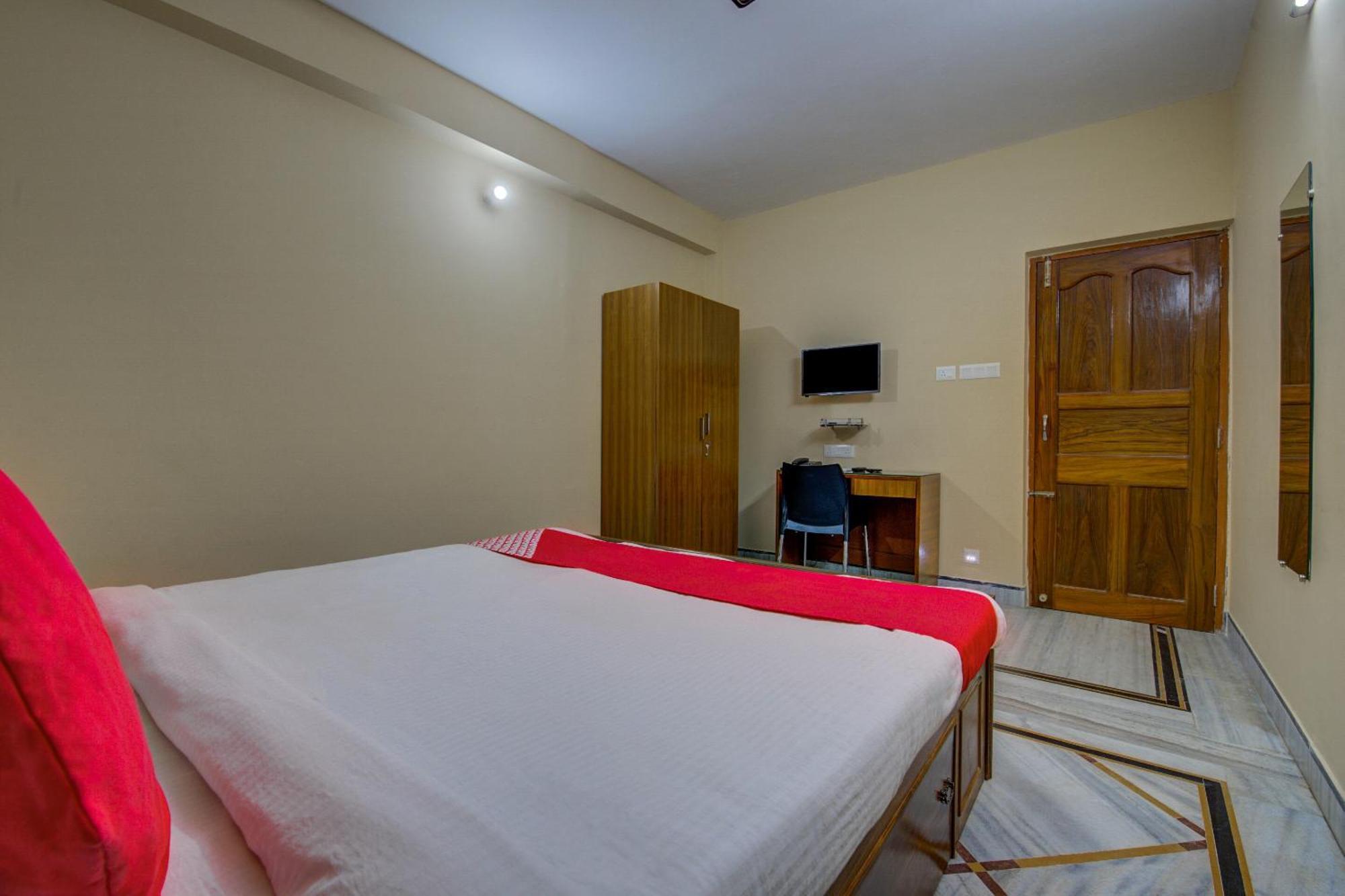 The Syncretic Guest House Calcutta Exteriör bild